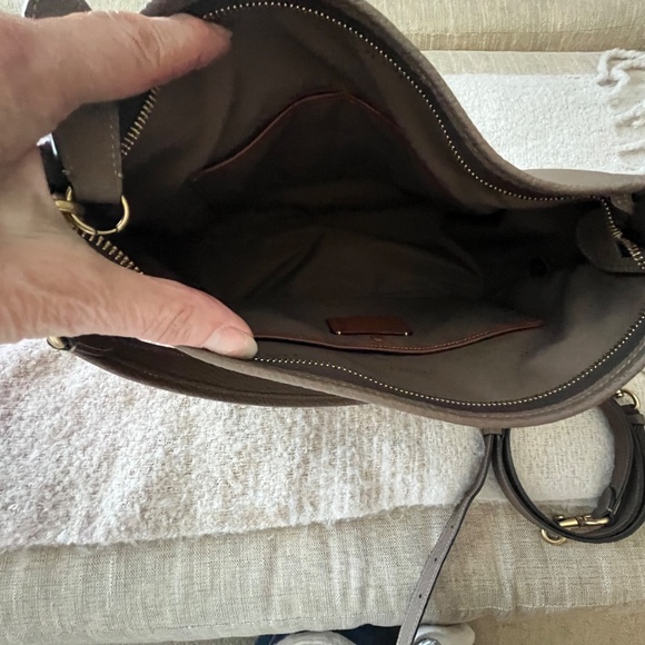 COACH SOFT PEBBLE LEATHER CARY SHOULDER BAG W/CONVERTIBLE STRAPS - Picture 7 of 11